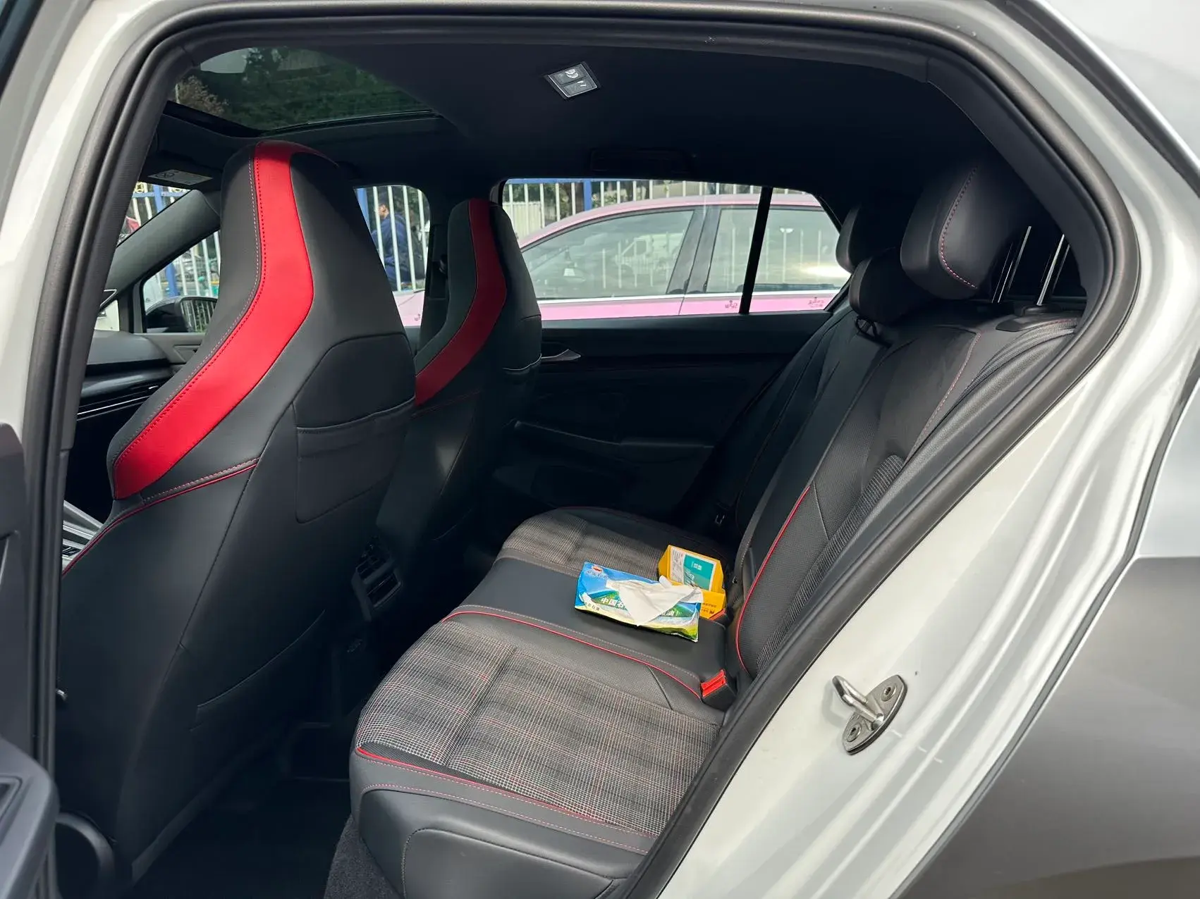 2021 VOLKSWAGEN GOLFGTI thumbnail 4