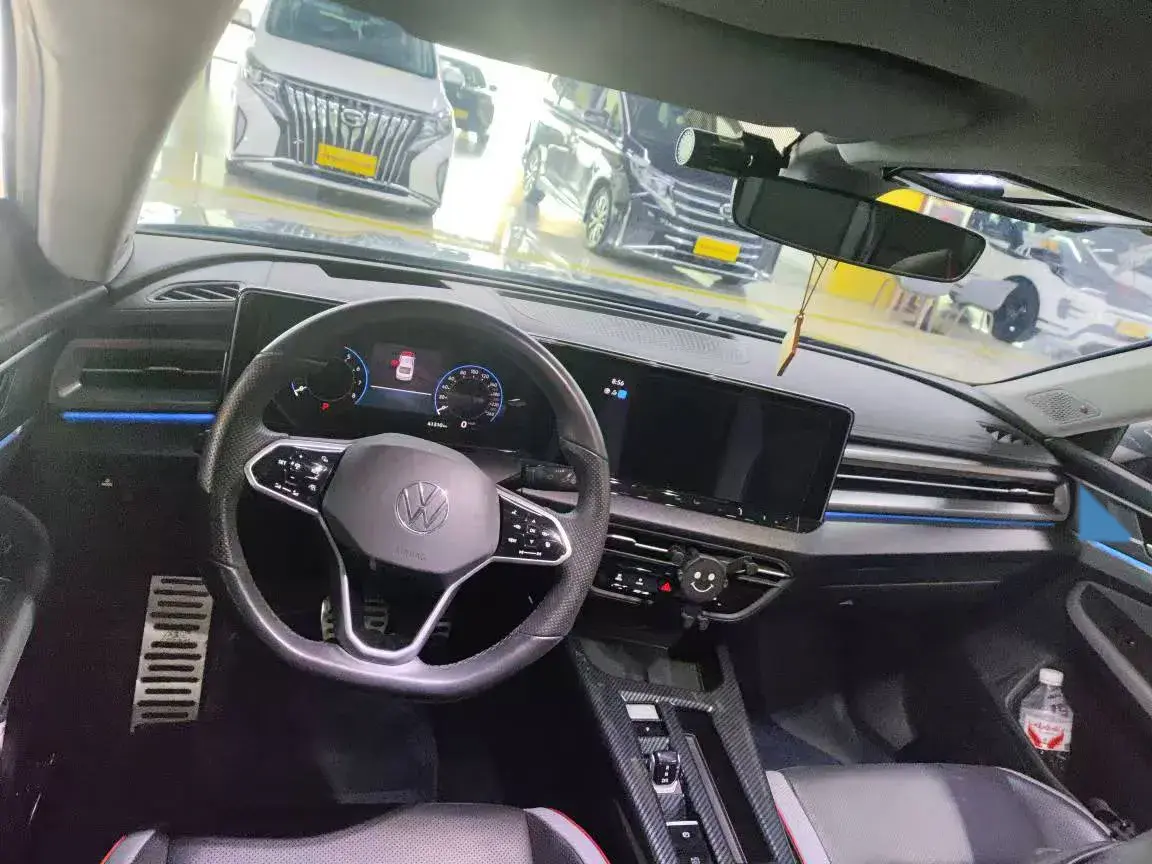 2022 VOLKSWAGEN LAMANDO thumbnail 3