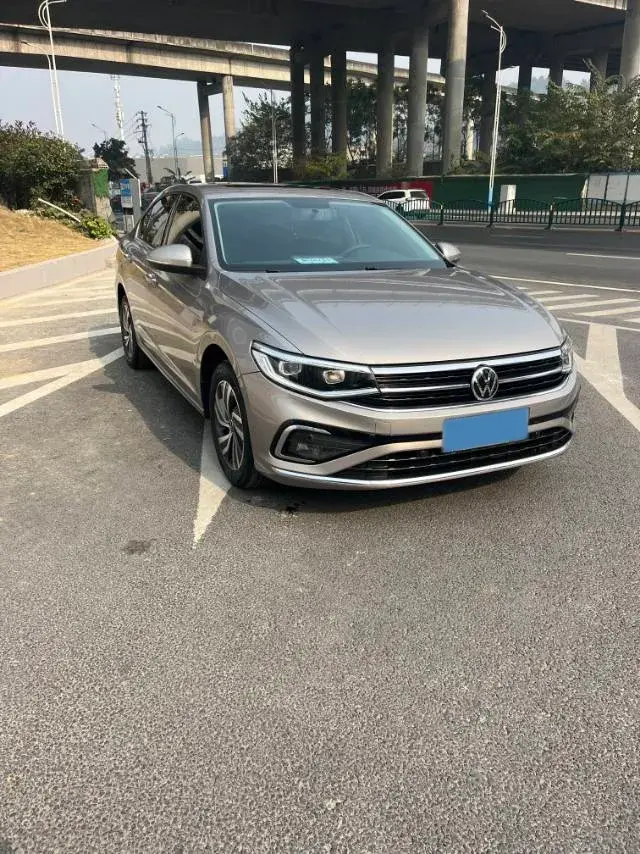 2023 VOLKSWAGEN BORA thumbnail 3