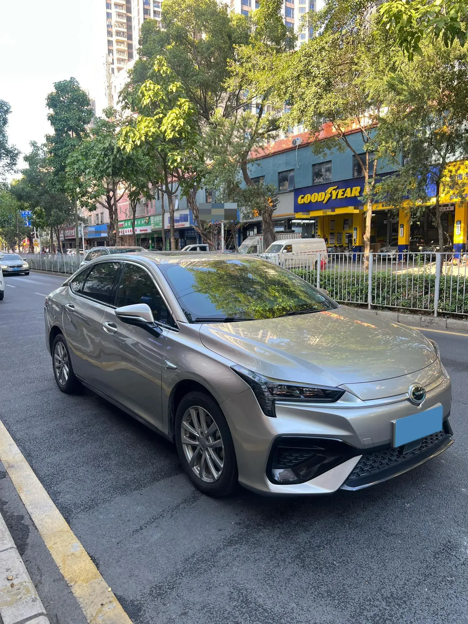 2023 AION S thumbnail 3