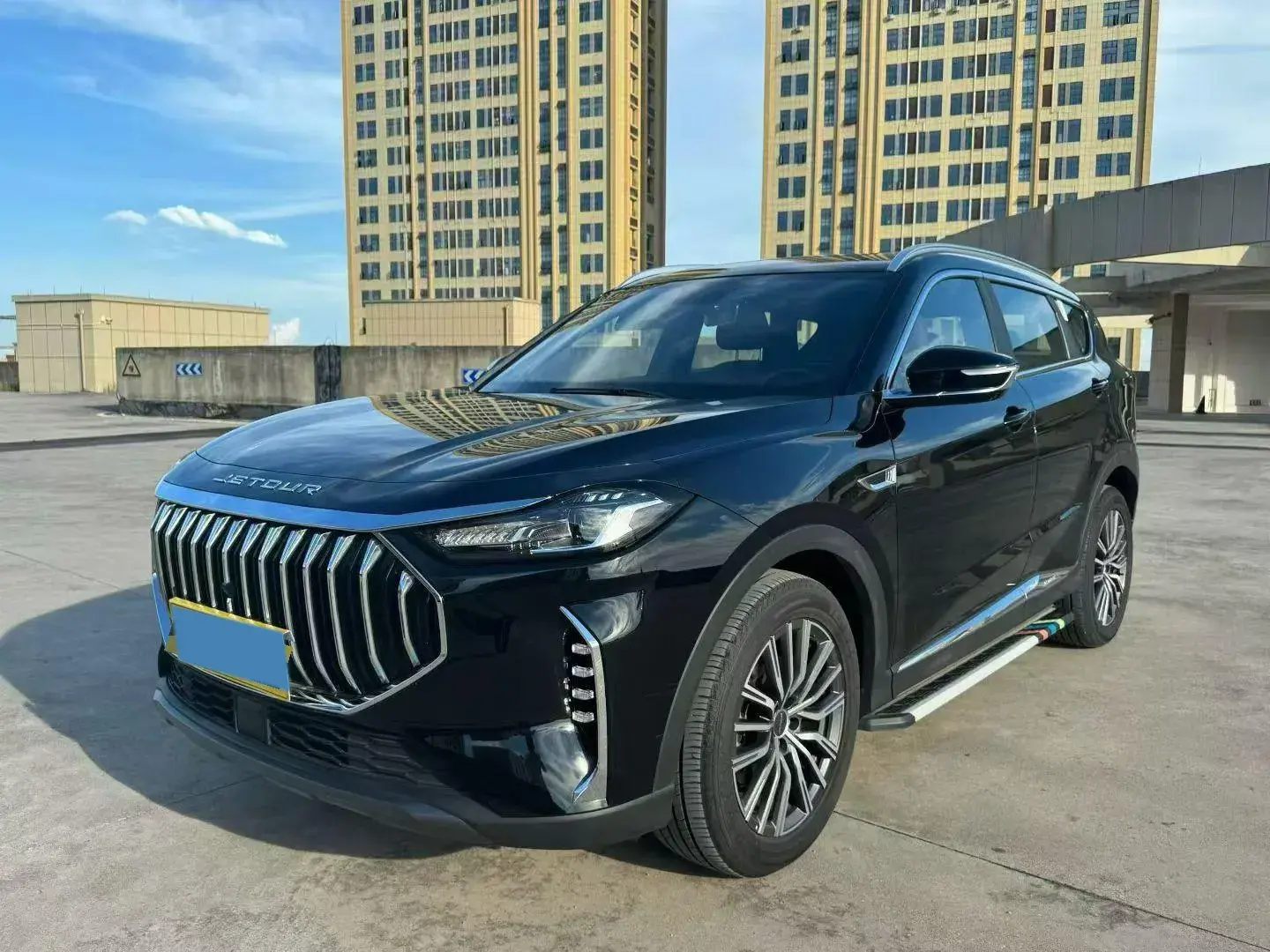 2023 JETOUR X70 view 1