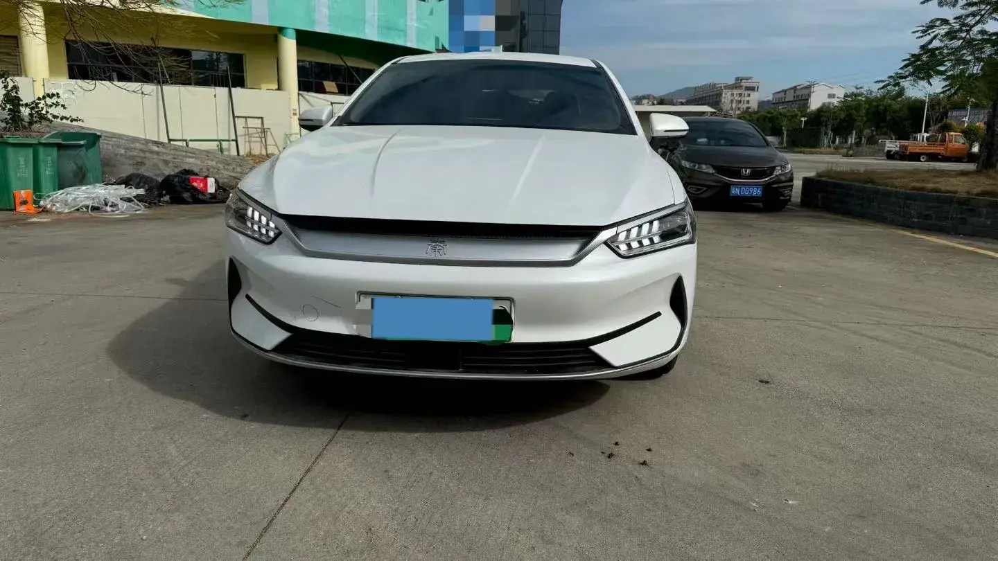 2021 BYD QIN thumbnail 2