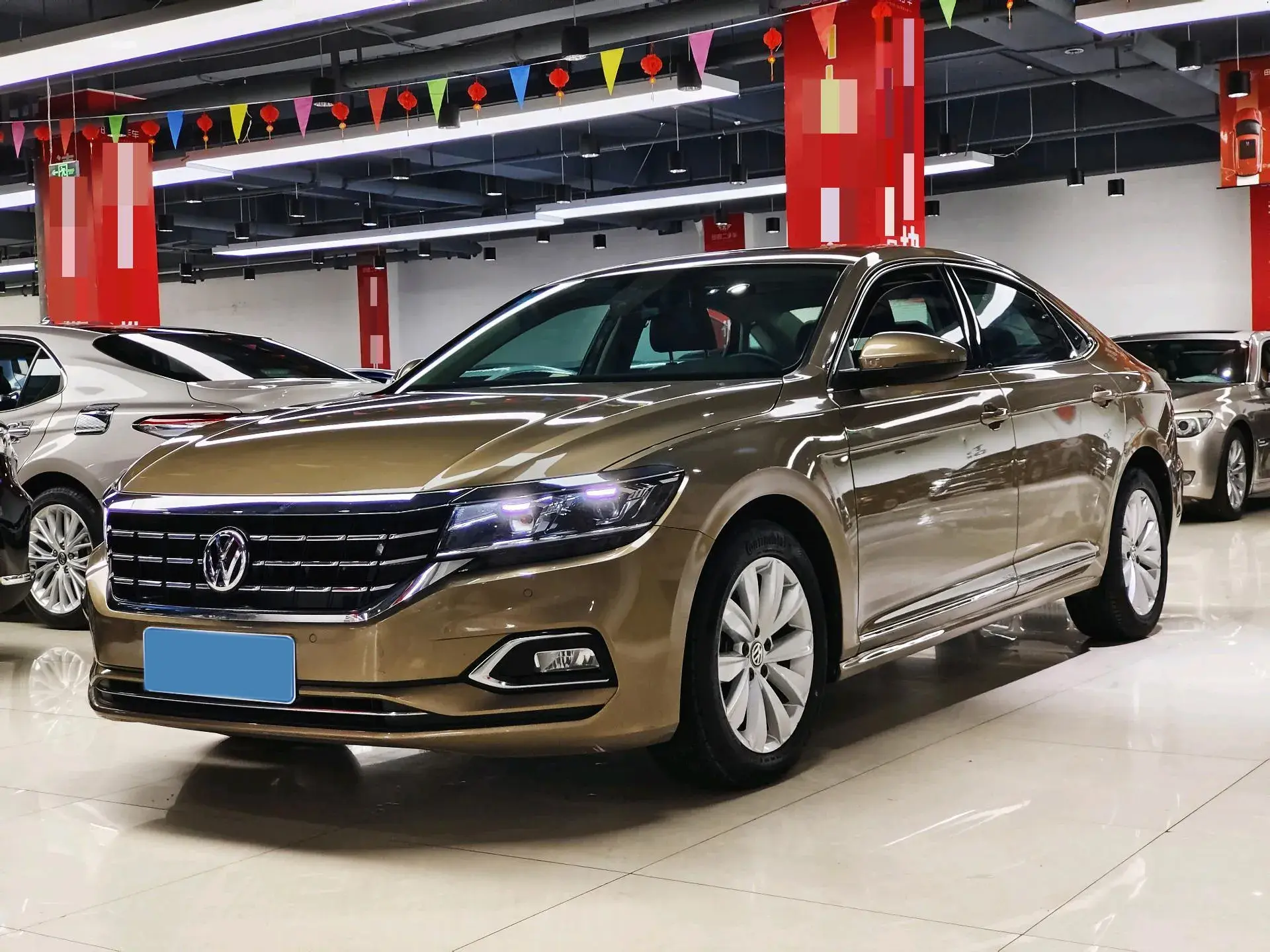 2019 VOLKSWAGEN PASSAT view 1