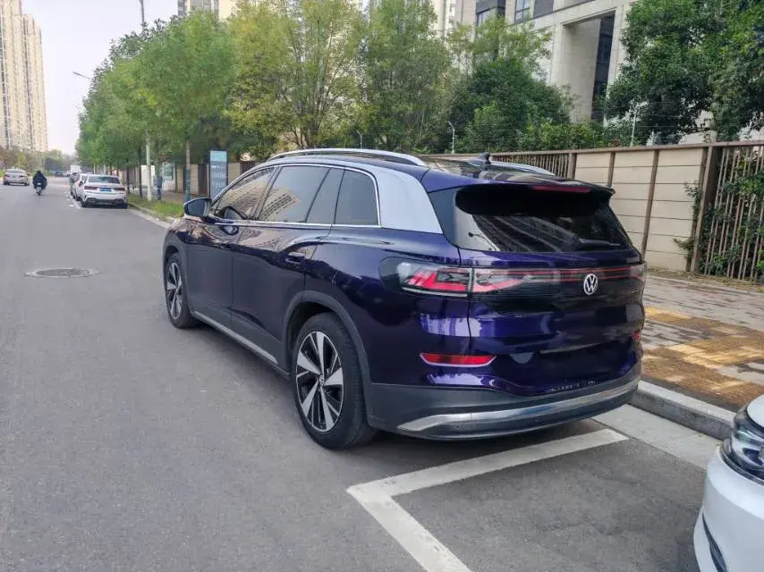 2021 VOLKSWAGEN ID.6 thumbnail 4