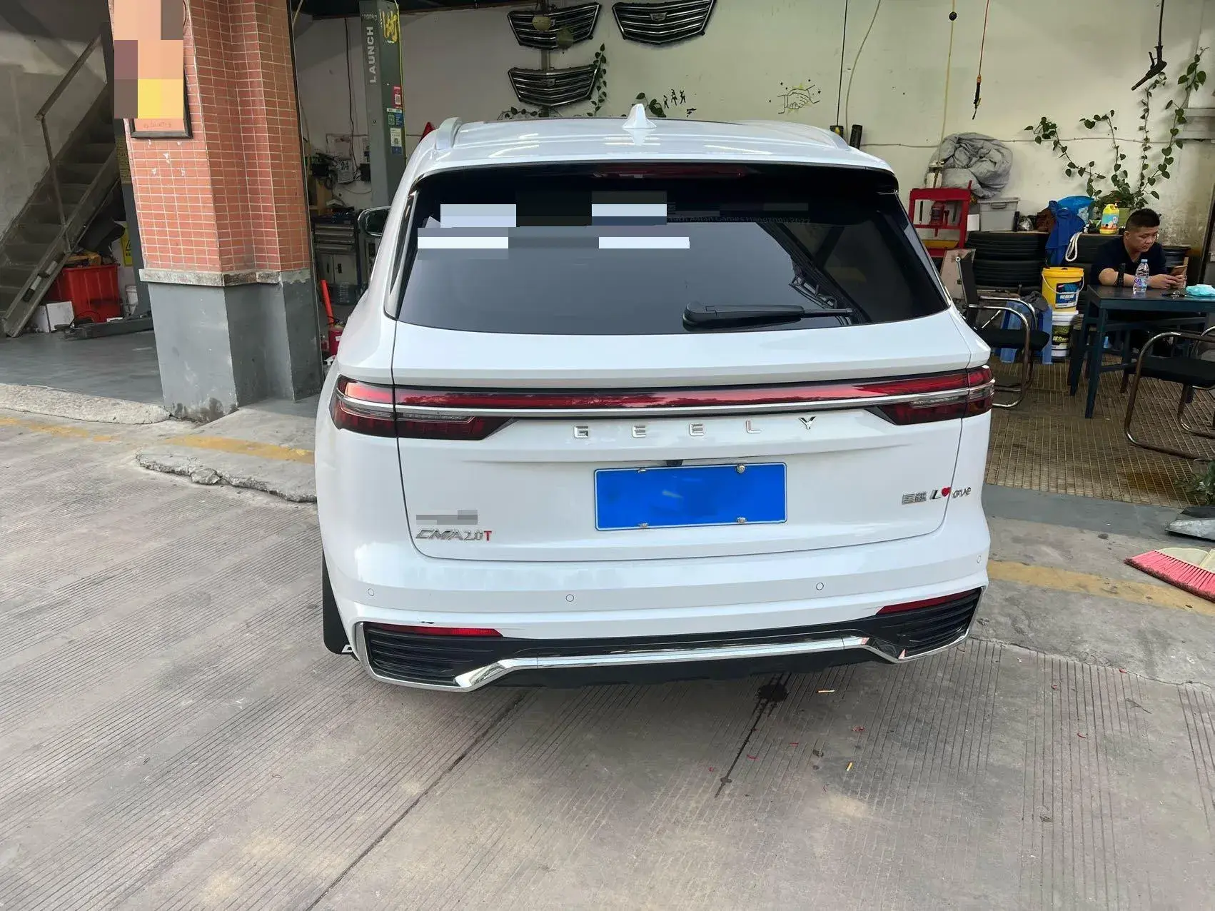 2021 GEELY MONJARO thumbnail 3