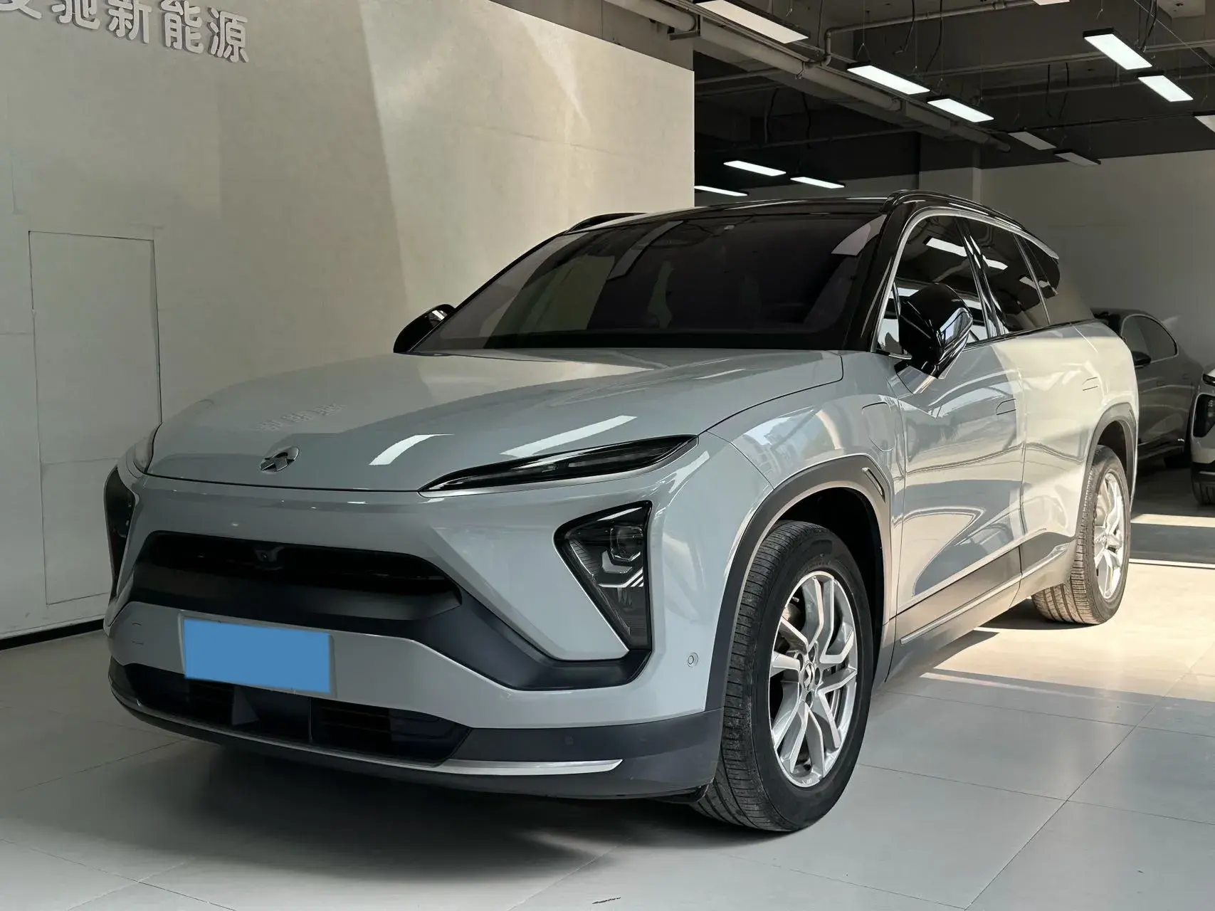 2020 NIO ES6 view 1