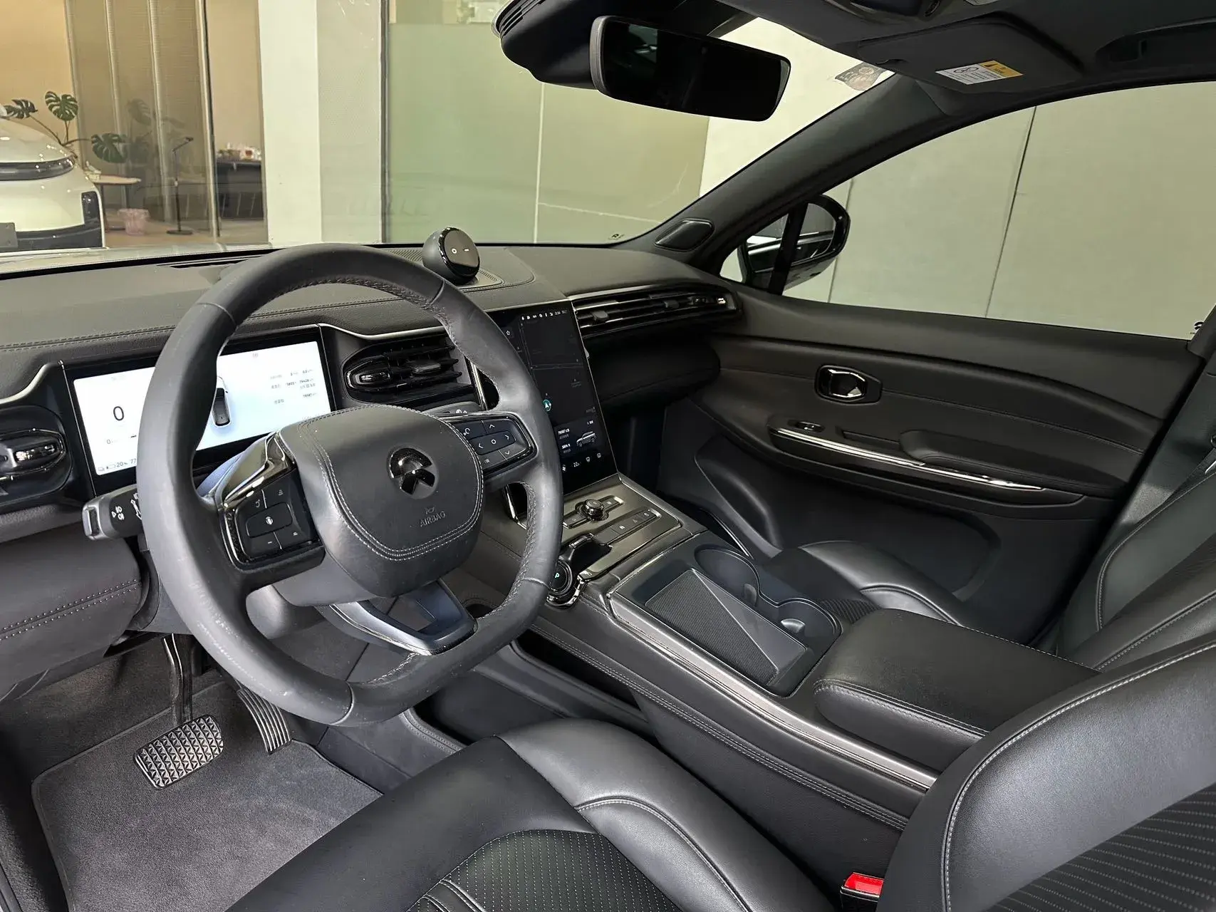 2020 NIO ES6 thumbnail 4