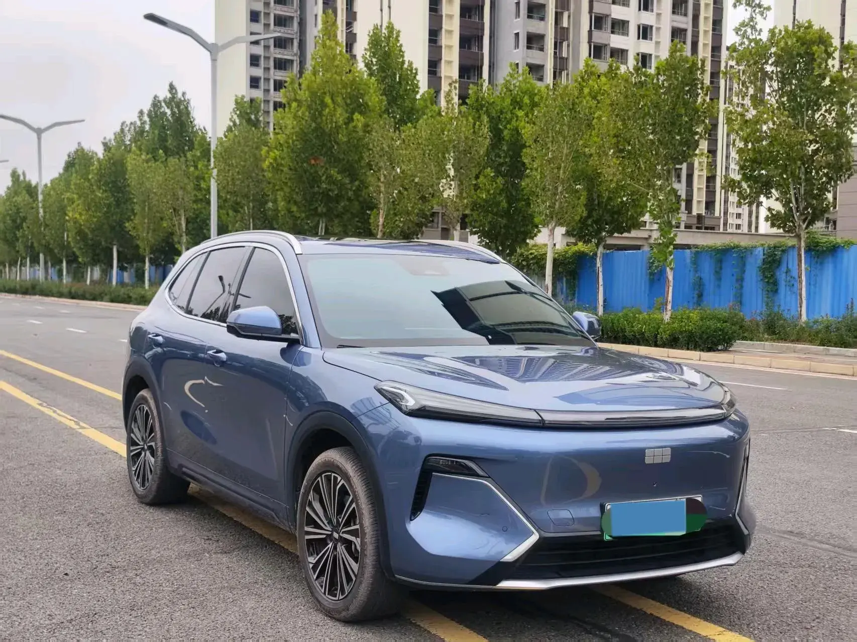 2025 GEELY GALAXY thumbnail 3