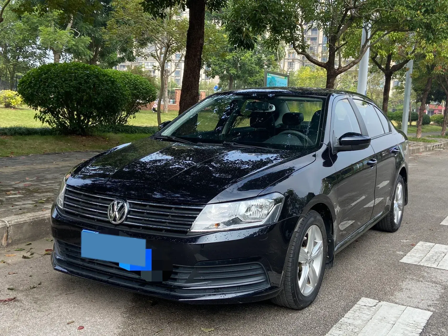 2017 VOLKSWAGEN LAVIDA view 1