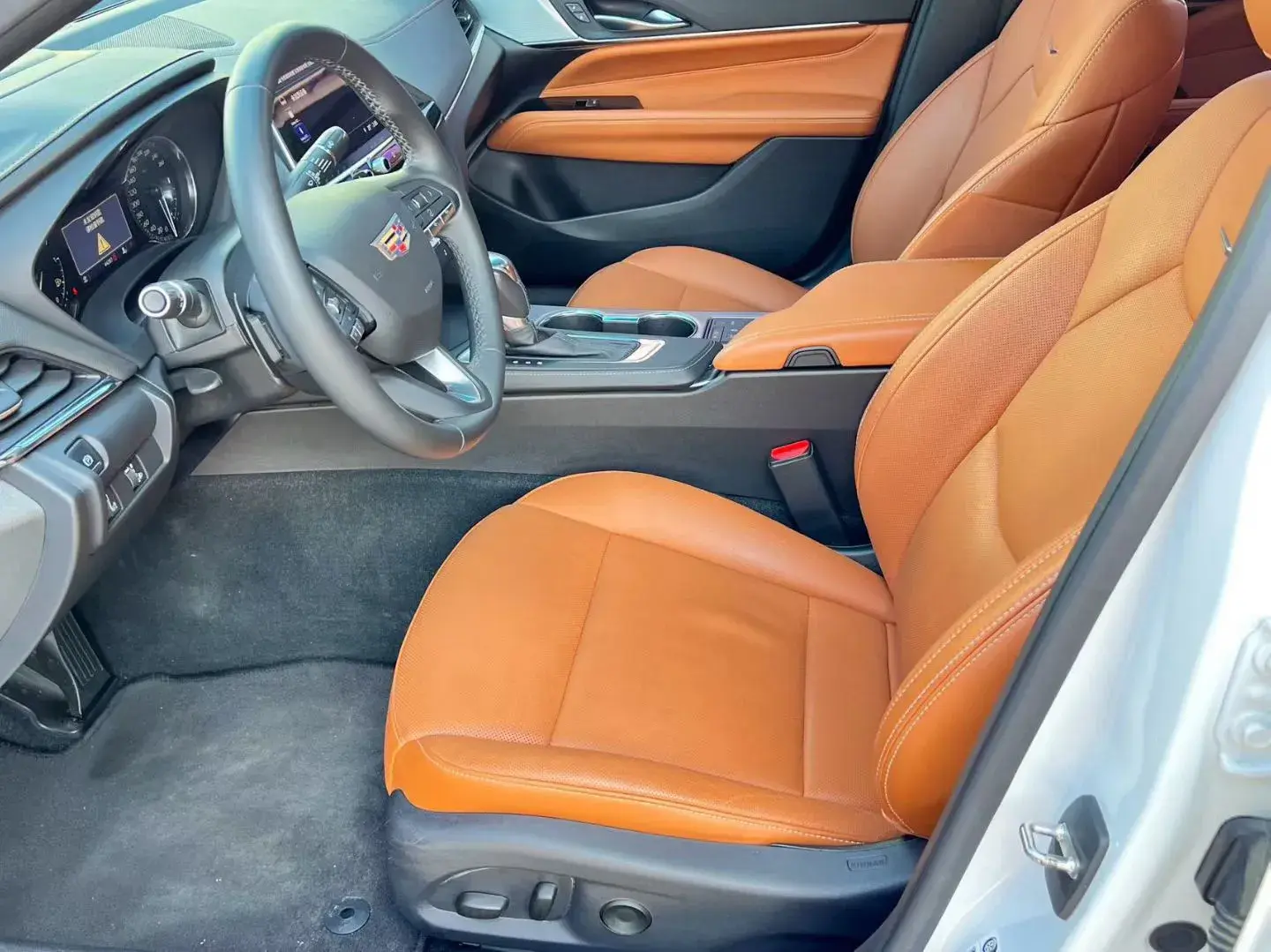 2022 CADILLAC CT4 thumbnail 3