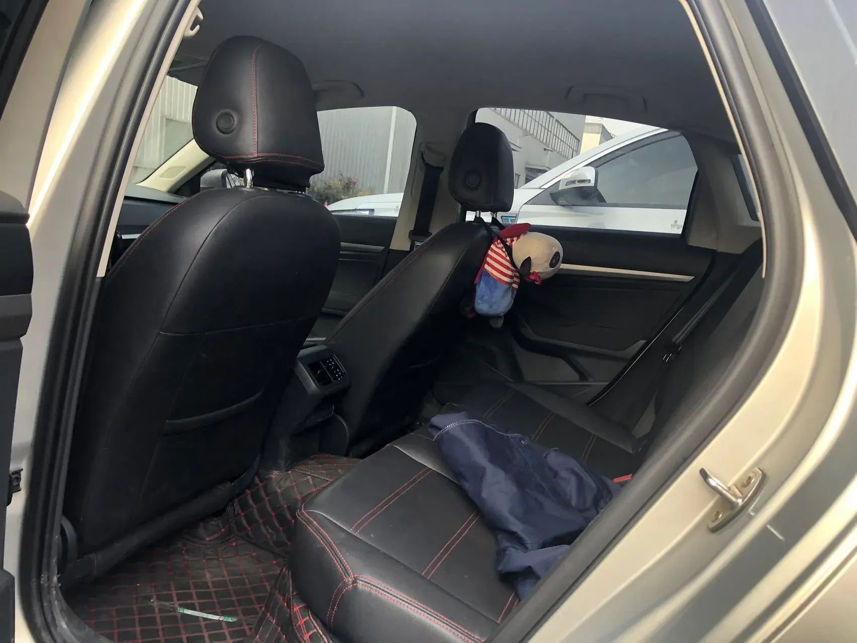 2019 VOLKSWAGEN LAVIDA thumbnail 4