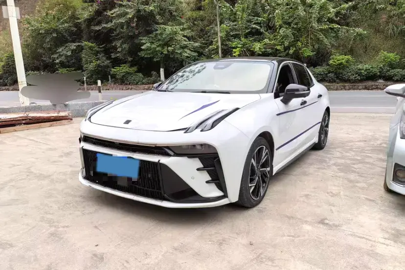 2023 LYNK&CO 03 view 1