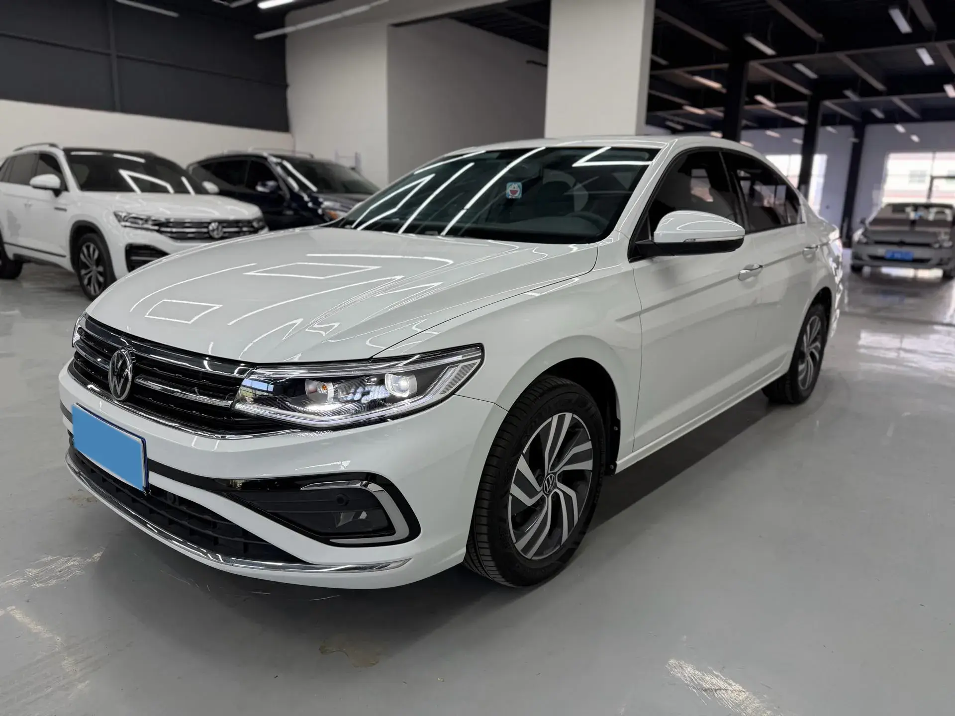 2023 VOLKSWAGEN BORA view 1