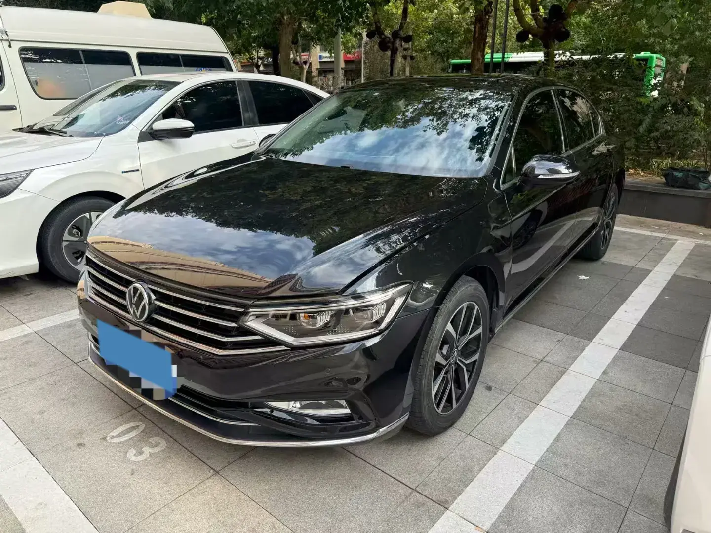 2020 VOLKSWAGEN MAGOTAN view 1