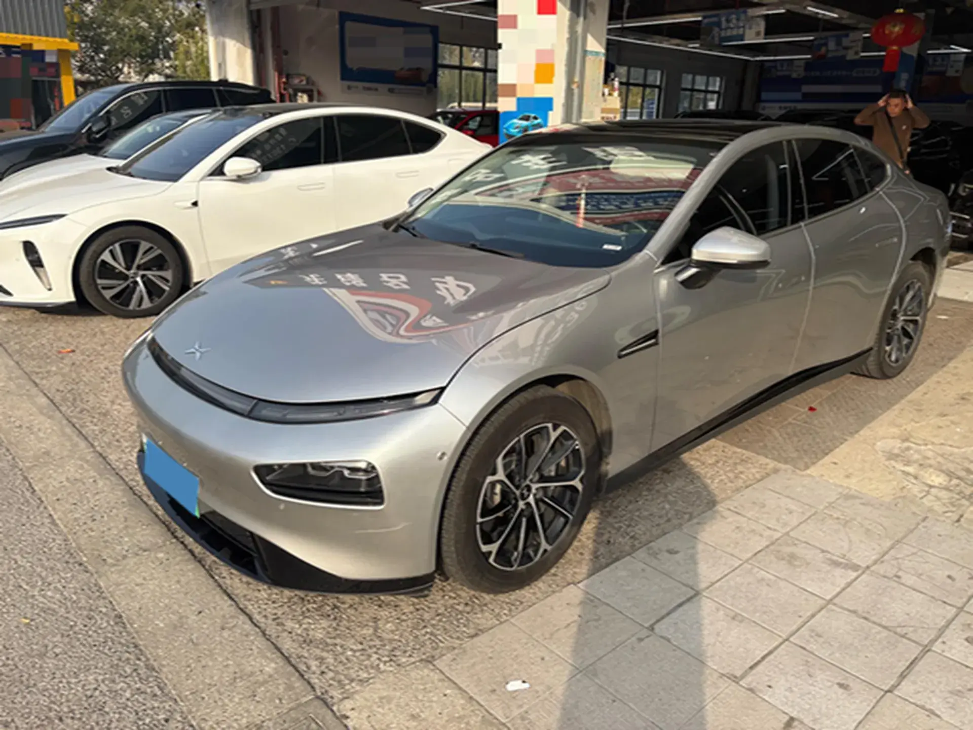 2020 XPENG P7 view 1