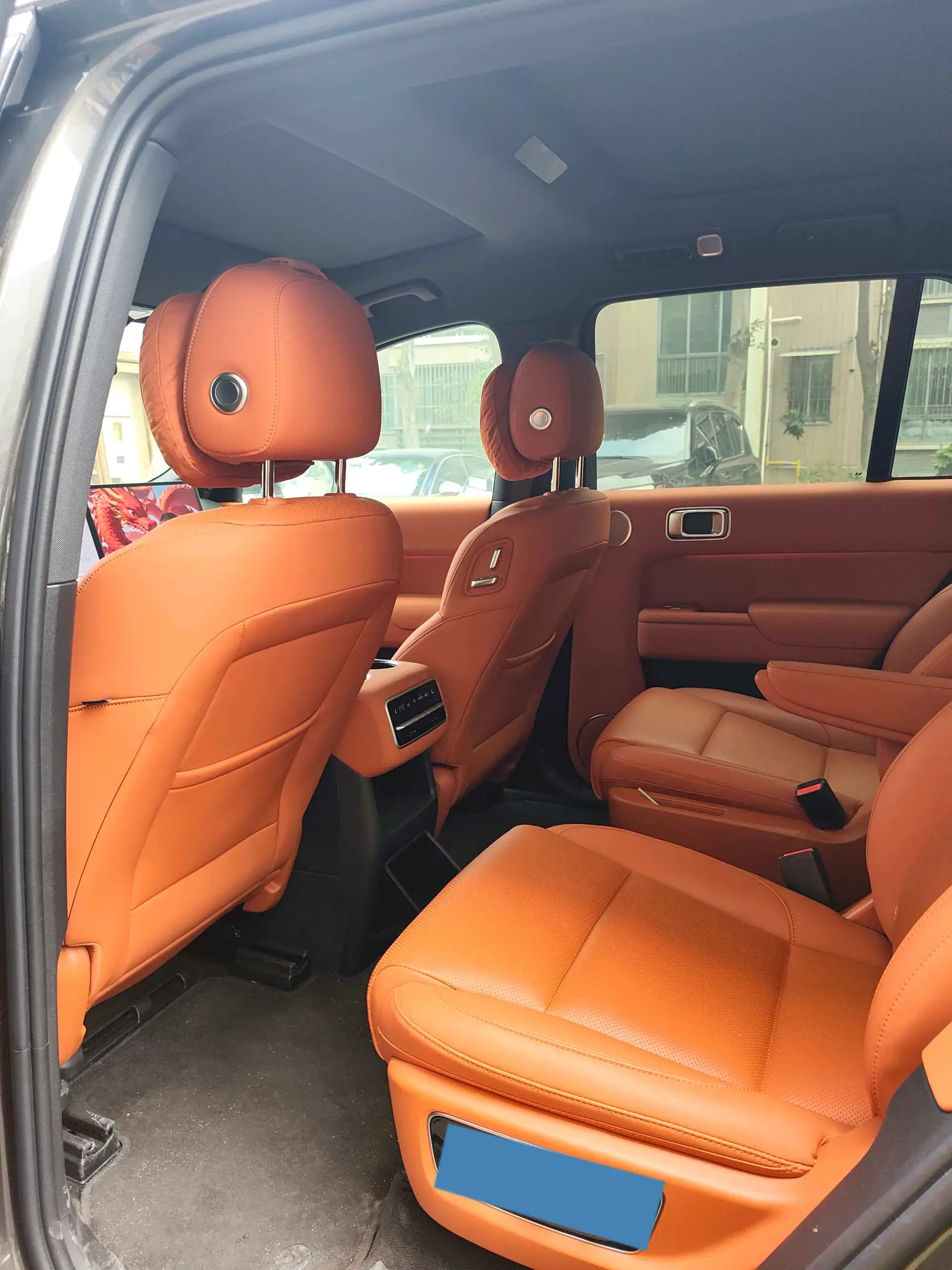 2023 LI L8 thumbnail 4