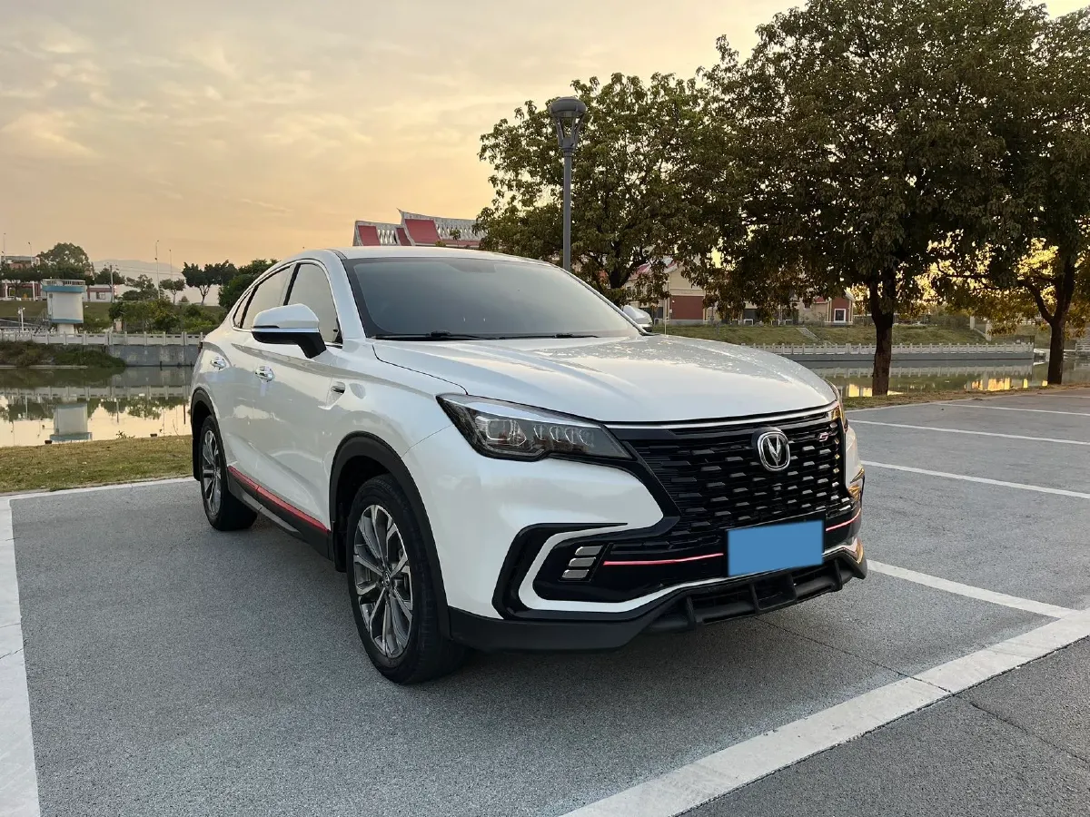 2021 ChangAn CS85 Coupe 1.5T 178HP L4 7DCT,autocango,china used car exporter,china ev exporter,chinese used car exporter,chinese used ev exporter