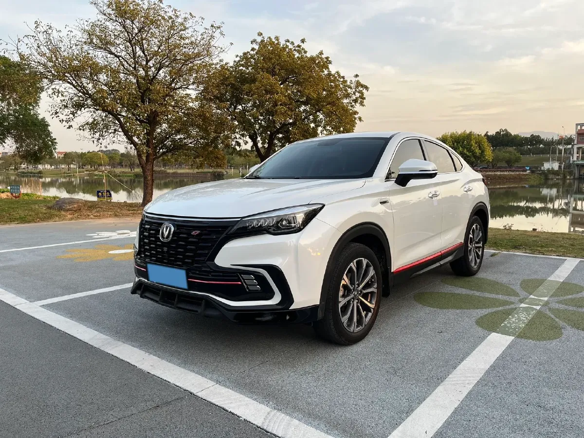 2021 ChangAn CS85 Coupe 1.5T 178HP L4 7DCT,autocango,china used car exporter,china ev exporter,chinese used car exporter,chinese used ev exporter