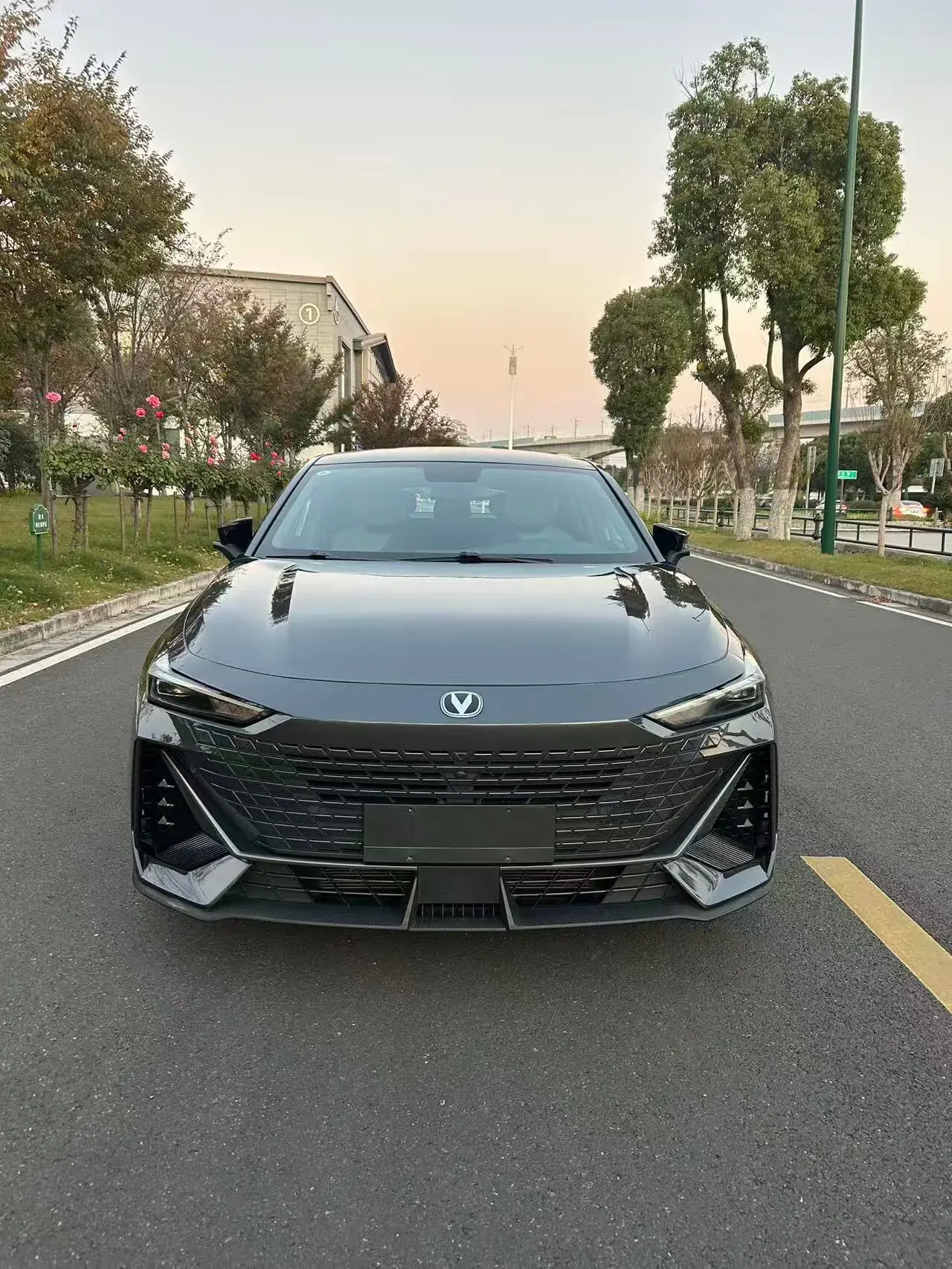 2022 CHANGAN UNI-V thumbnail 2