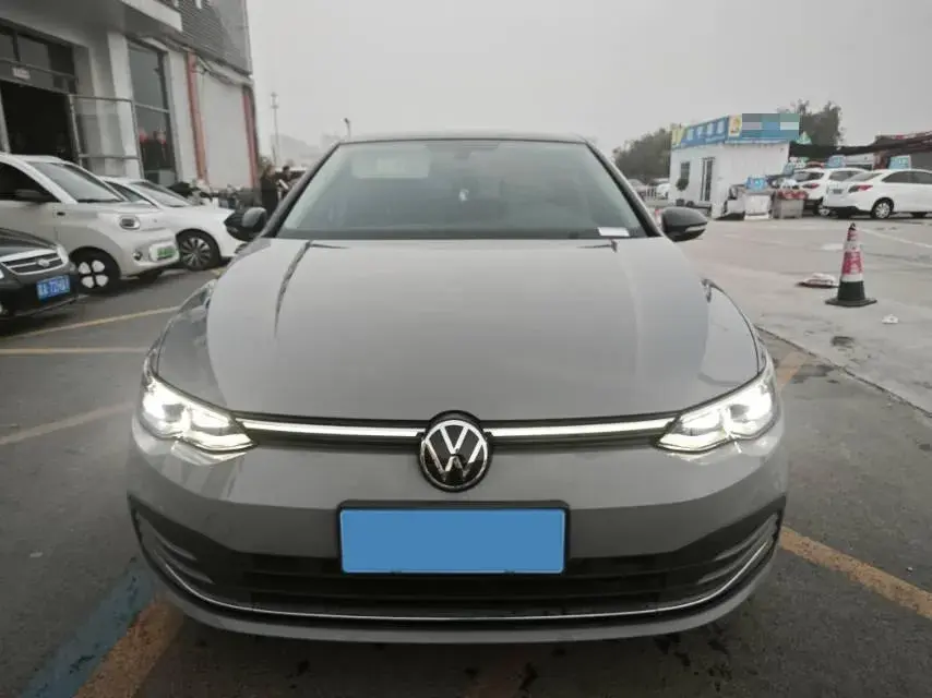 2021 VOLKSWAGEN GOLF thumbnail 2