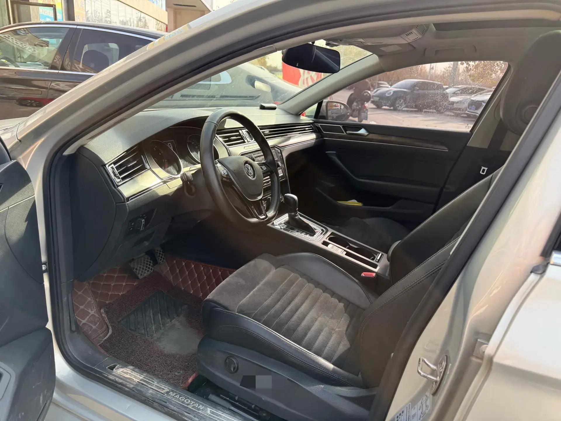 2018 VOLKSWAGEN MAGOTAN thumbnail 3