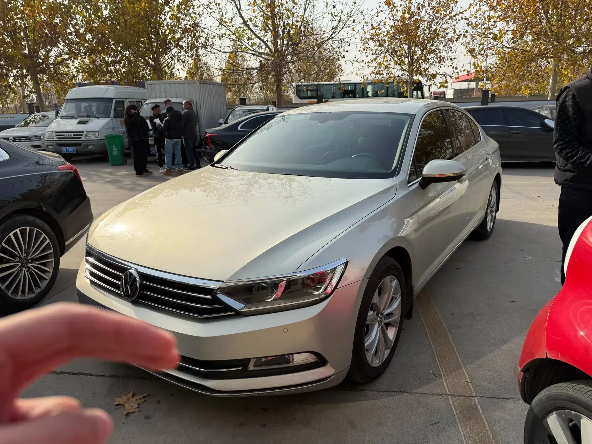 2018 VOLKSWAGEN MAGOTAN view 1