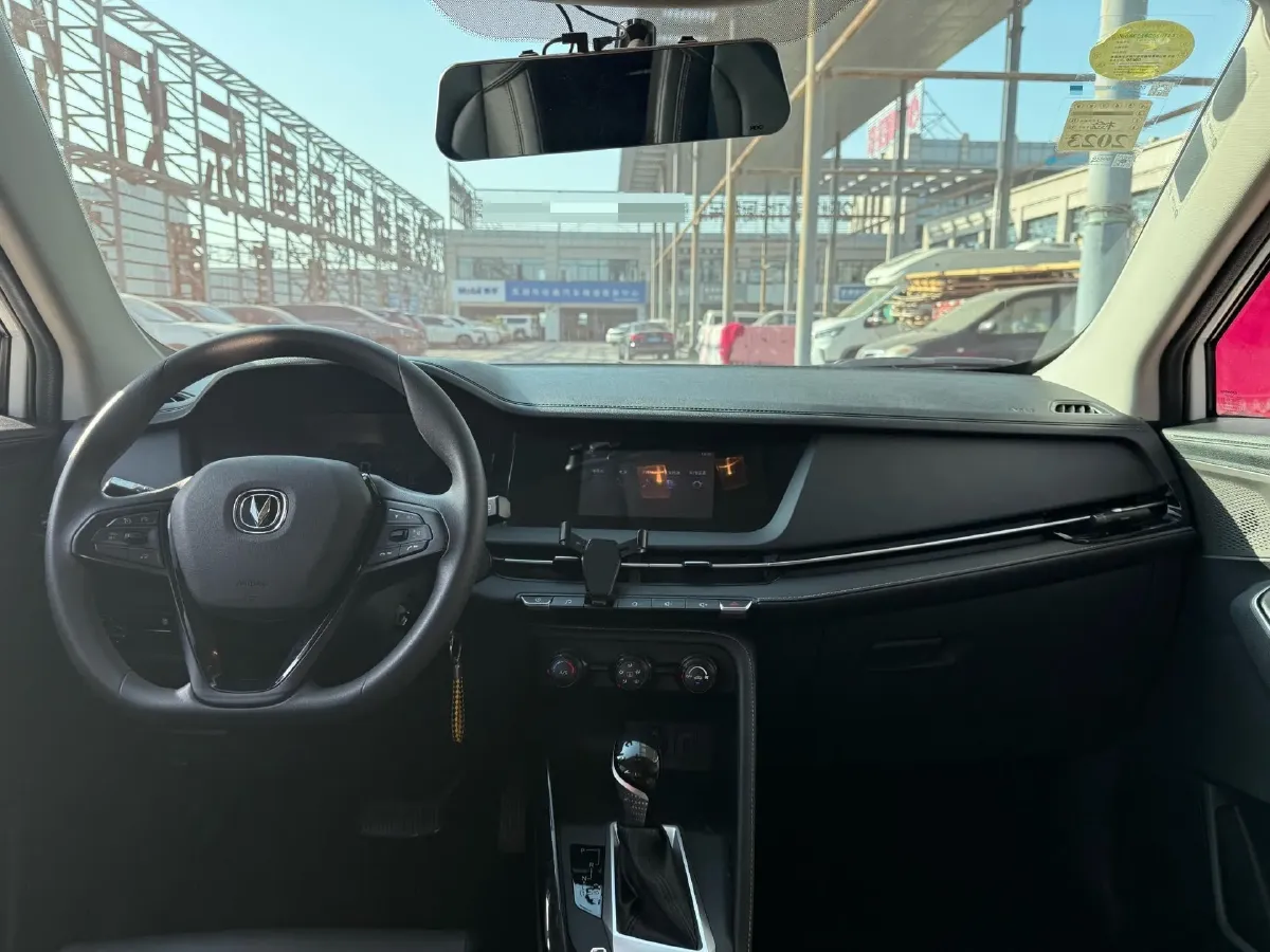 2021 ChangAn CS15 1.5L 107HP L4 5DCT,autocango,china used car exporter,china ev exporter,chinese used car exporter,chinese used ev exporter