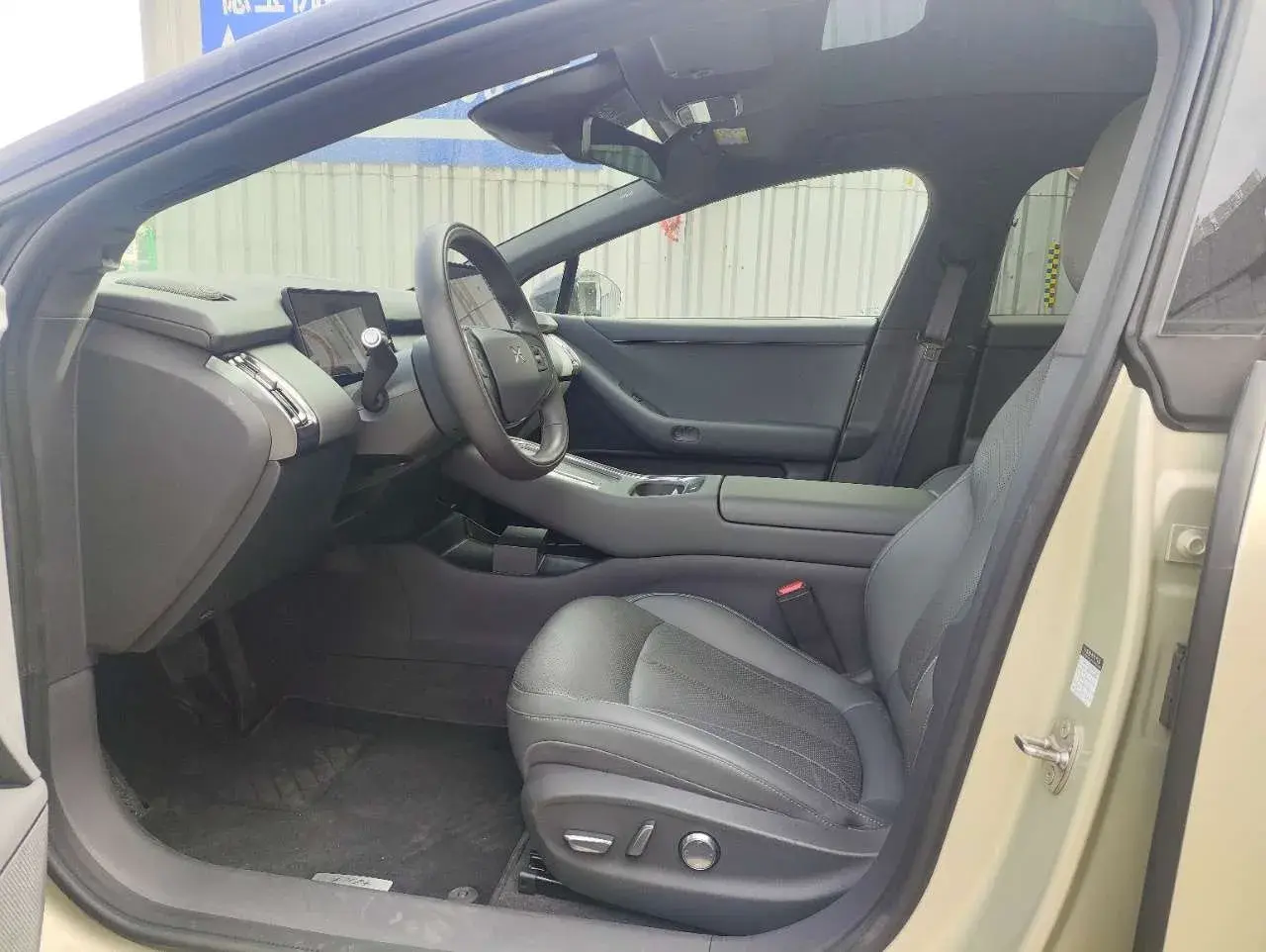 2024 XPENG P7+ thumbnail 4