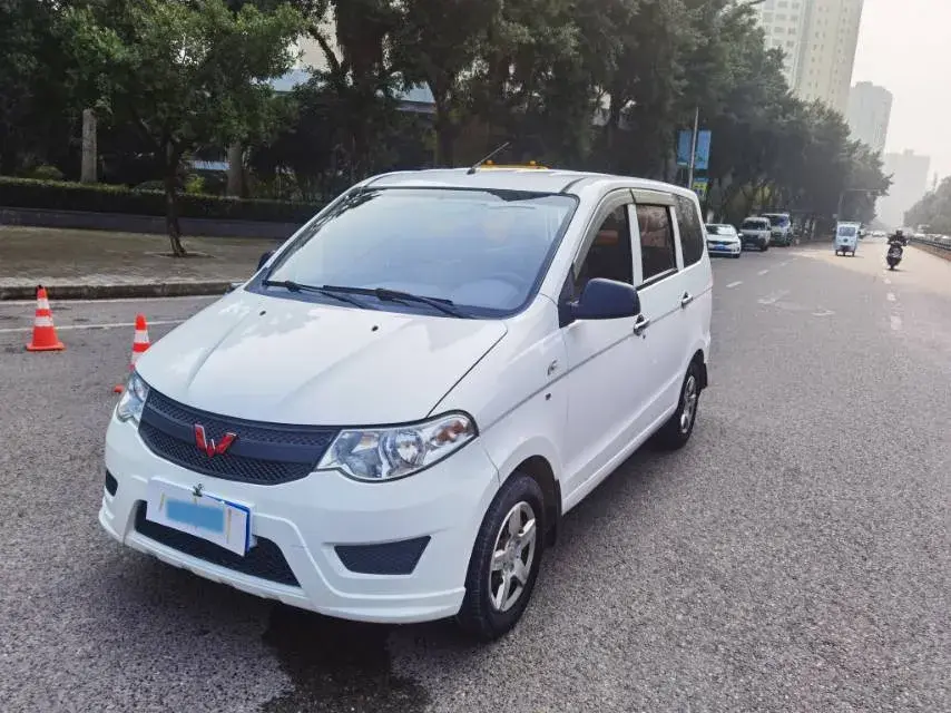 2018 WuLing HongGuang 1.5L 105HP L4 5MT