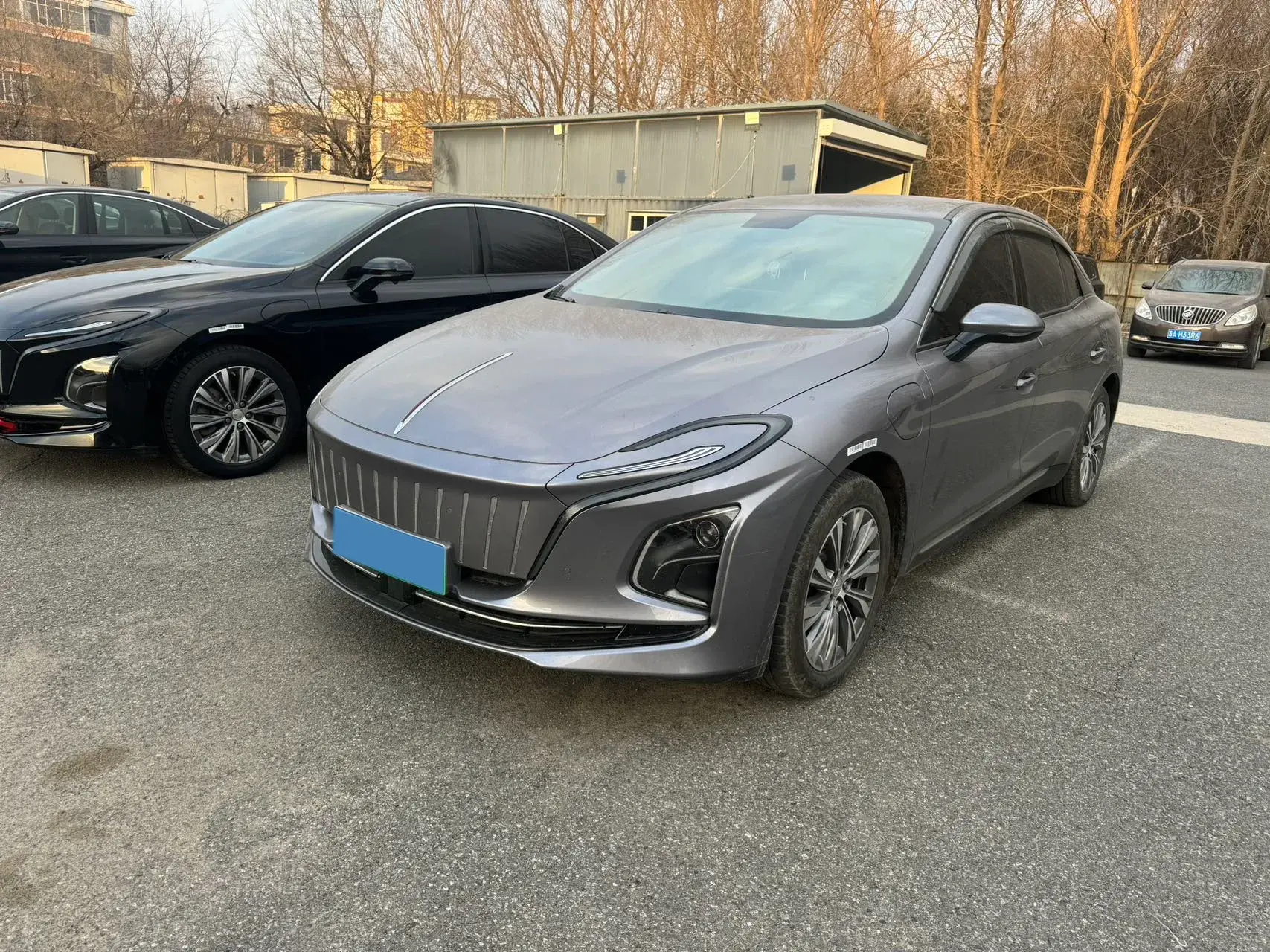 2024 HONGQI E-QM5 view 1