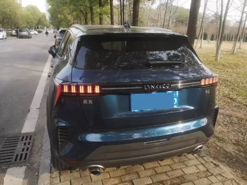 2020 LYNK&CO 06 thumbnail 2