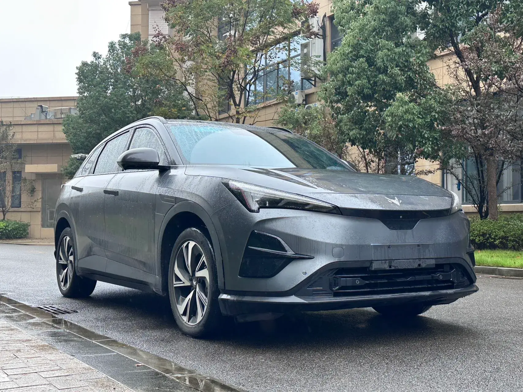 2024 ARCFOX ΑT5 thumbnail 2