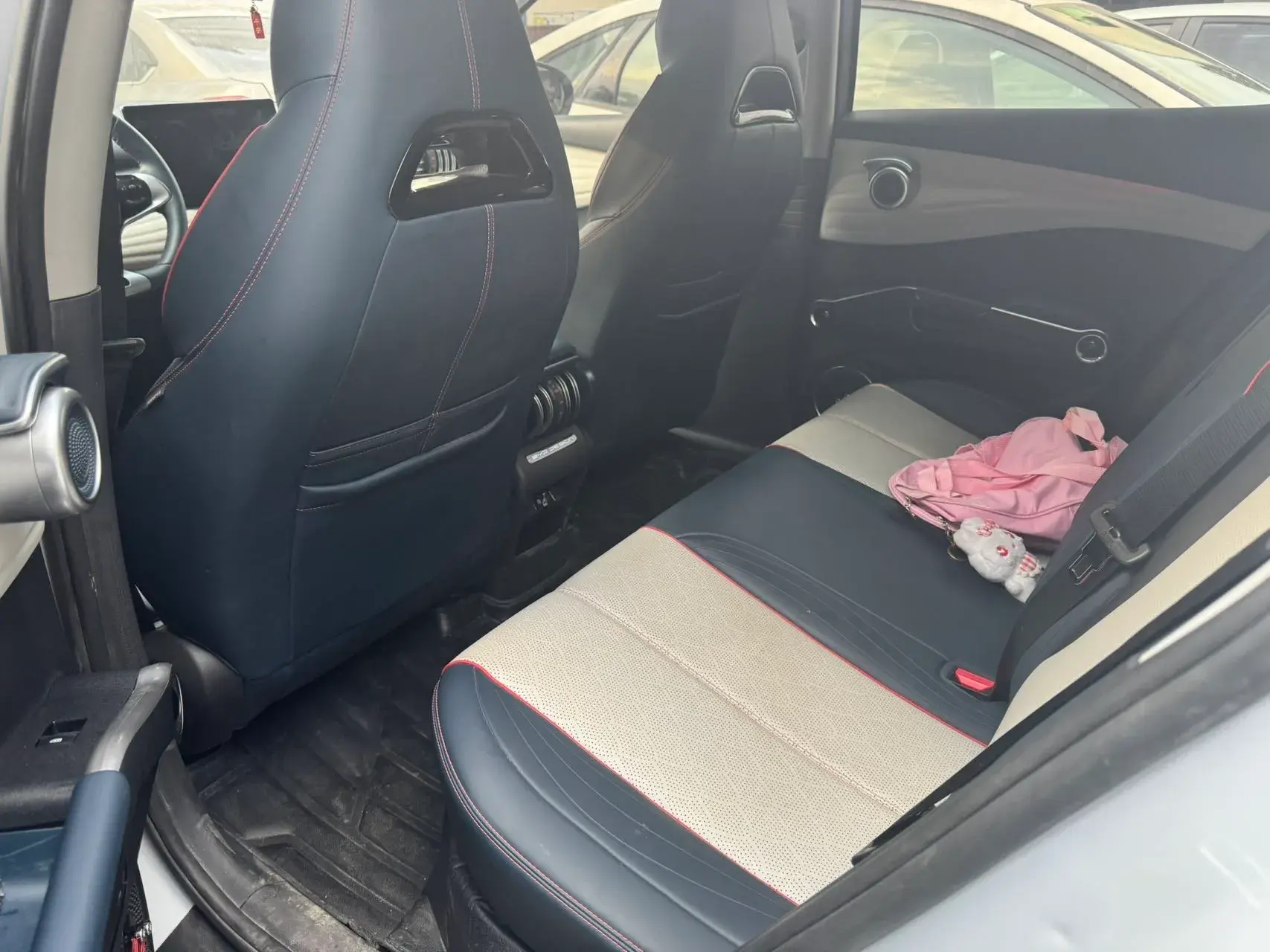 2023 BYD YUAN thumbnail 4