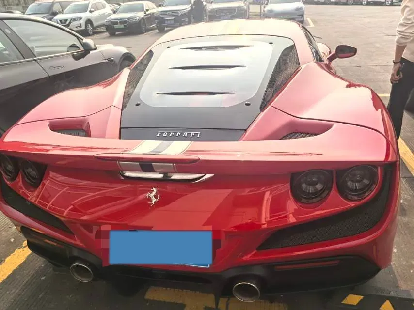 2019 Ferrari F8 3.9T 720HP V8 7DCT,autocango,china used car exporter,china ev exporter,chinese used car exporter,chinese used ev exporter