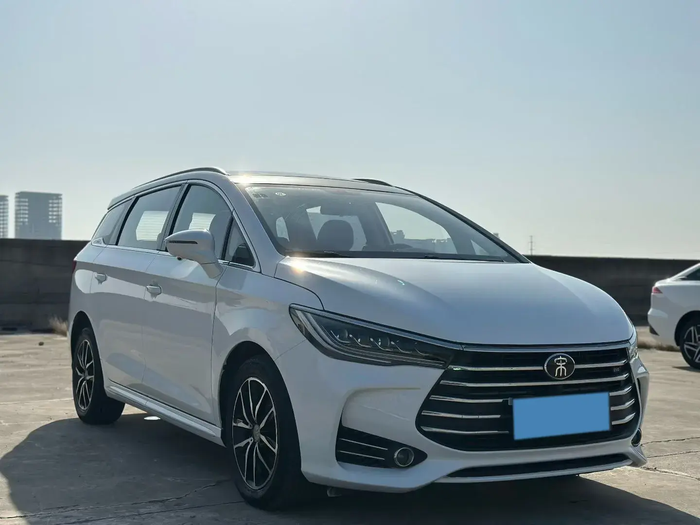 2018 BYD SONG thumbnail 2