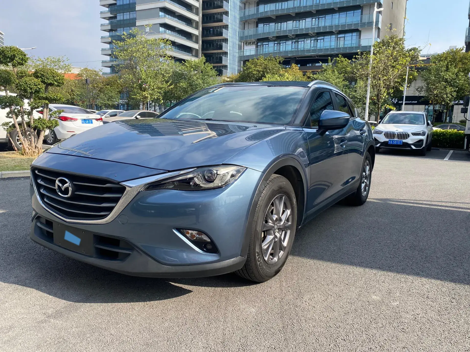 2018 MAZDA CX-4 view 1