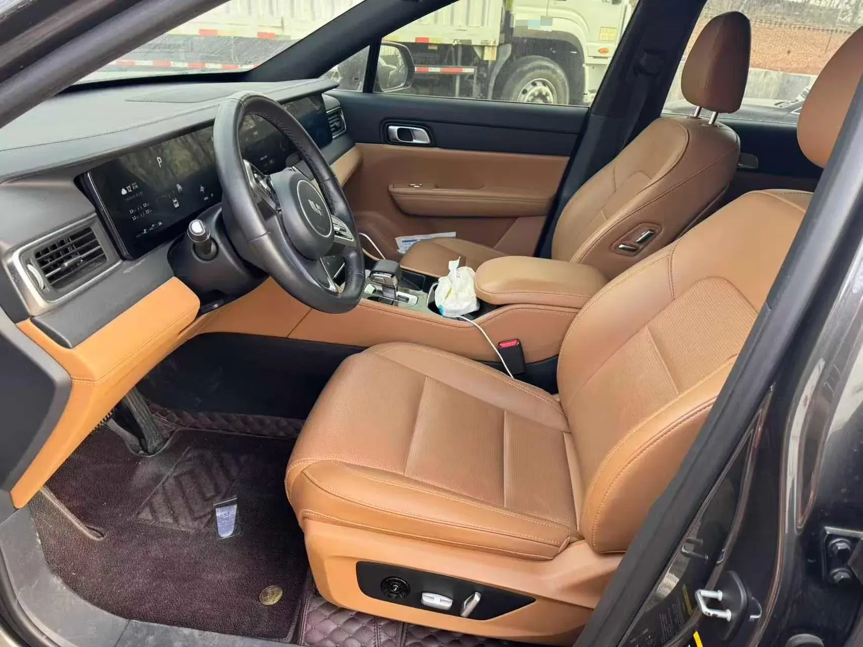 2021 LI ONE thumbnail 4