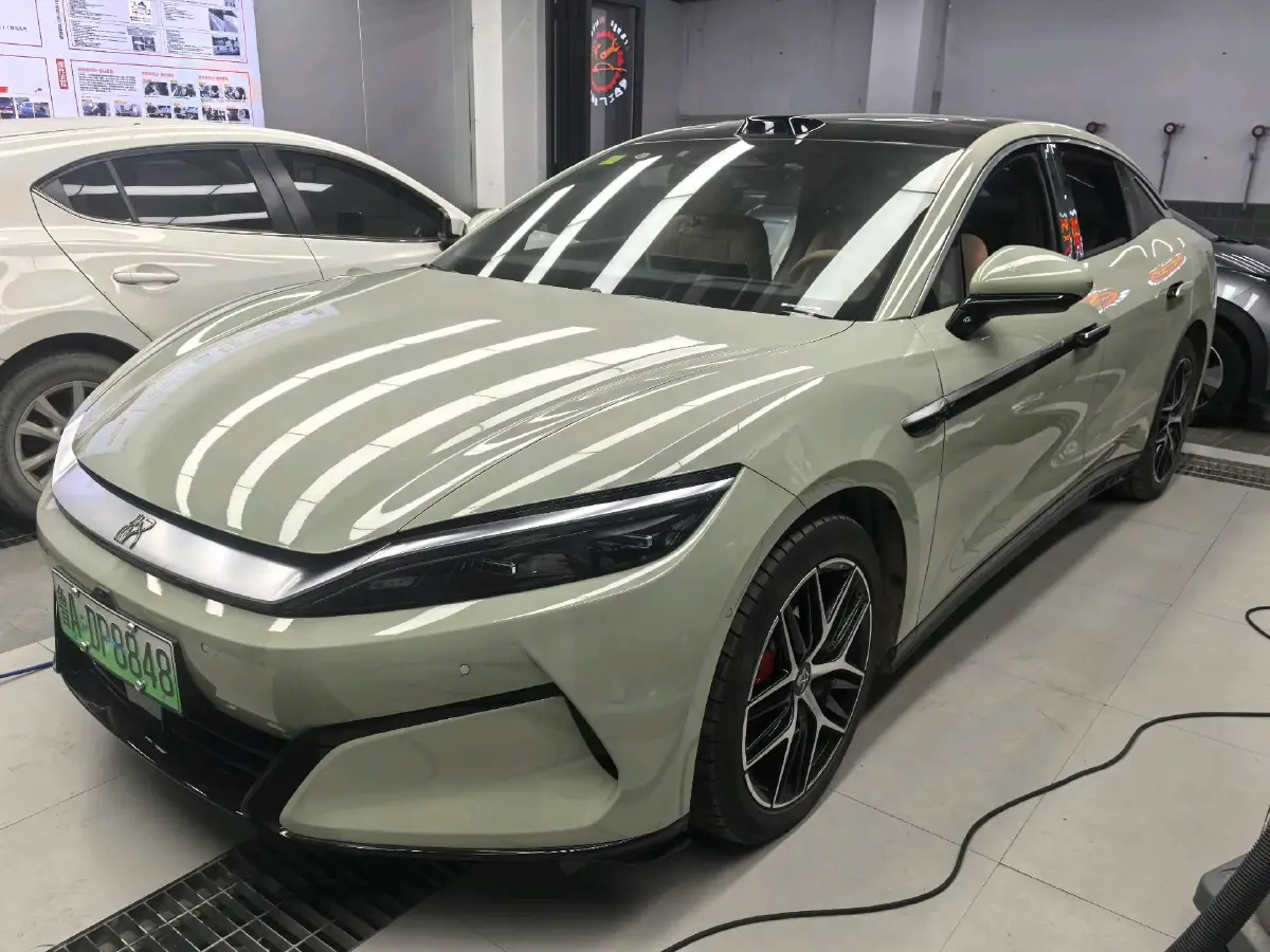 2025 BYD HanL BEV