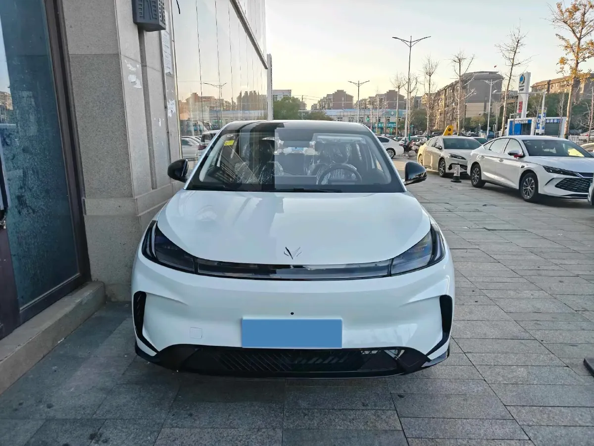 2025 ARCFOX T1 BEV,autocango,china used car exporter,china ev exporter,chinese used car exporter,chinese used ev exporter