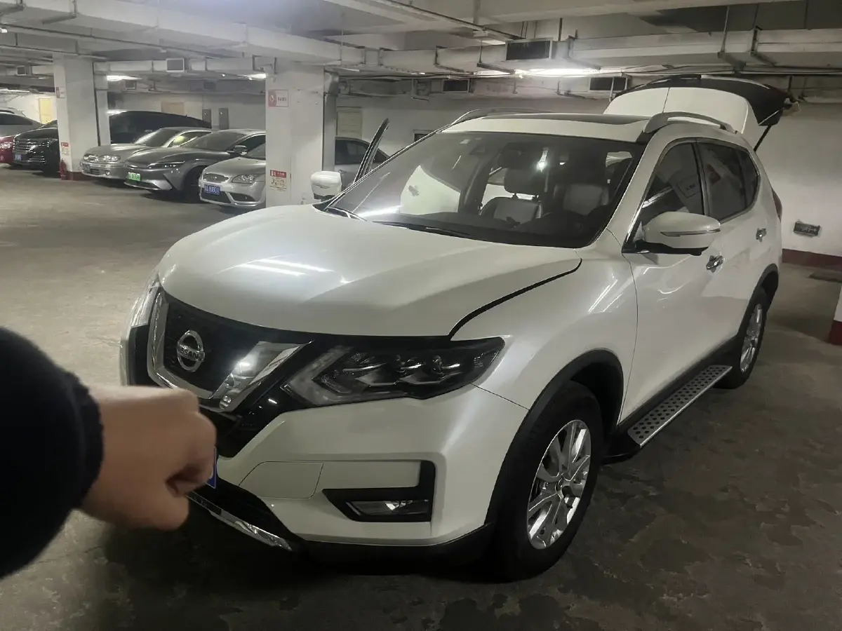 2020 Nissan X-Trail 2.0L 154HP L4 CVT