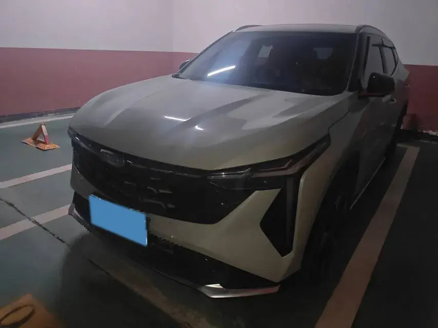 2023 GEELY AZKARRA view 1
