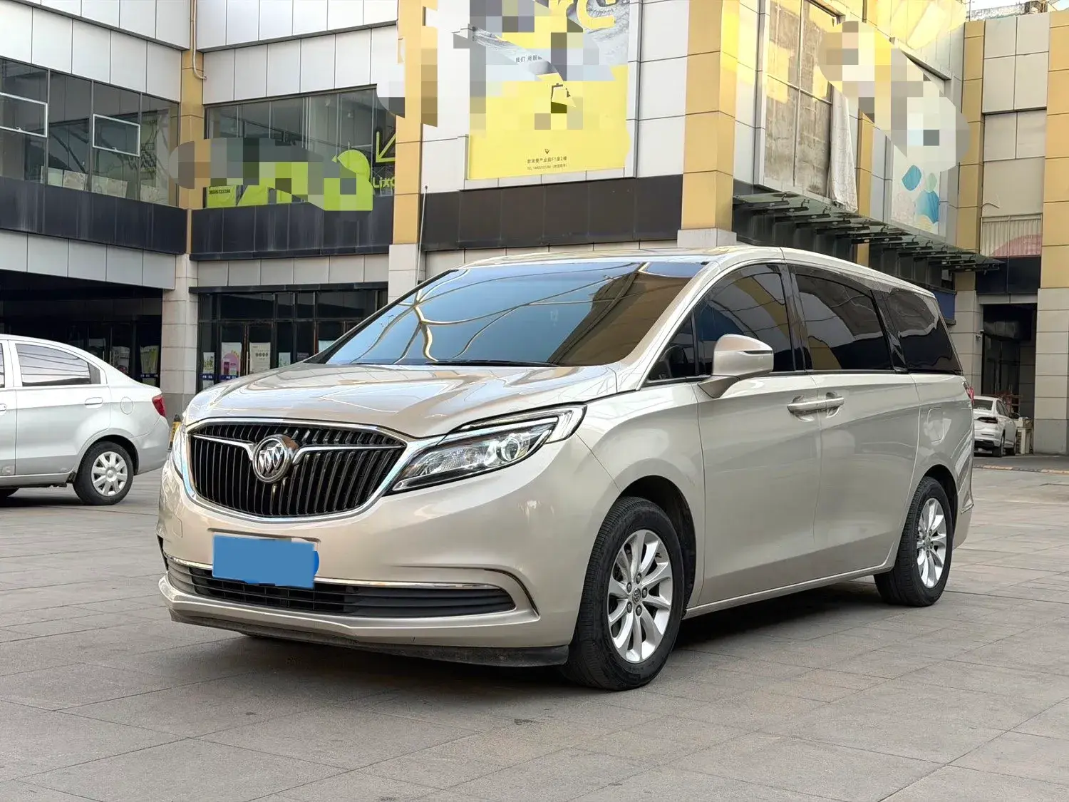 2018 BUICK GL8 view 1