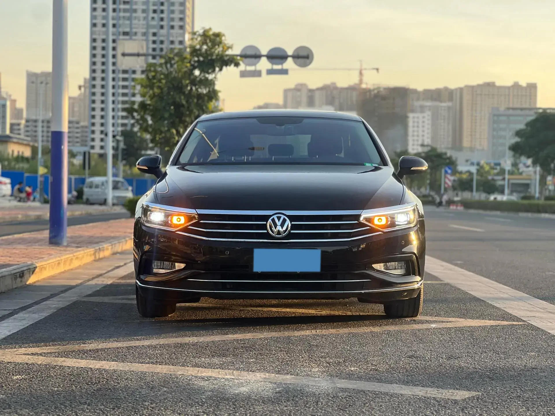 2020 VOLKSWAGEN MAGOTAN thumbnail 2