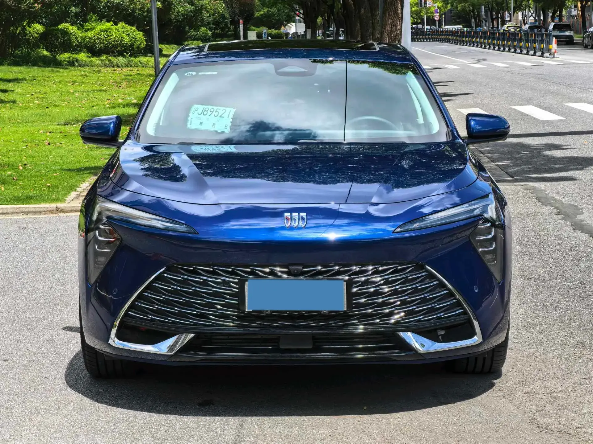 2023 BUICK LARCOSSE thumbnail 2