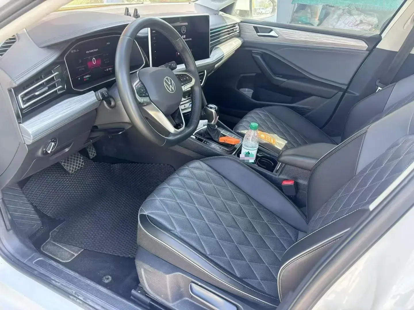 2023 VOLKSWAGEN SAGITAR thumbnail 2