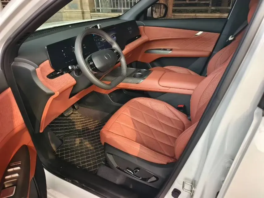 2025 ChangAn CS75 Plus 1.5T 192HP L4 8AT,autocango,china used car exporter,china ev exporter,chinese used car exporter,chinese used ev exporter