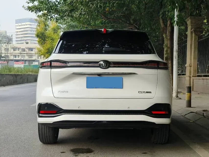 2025 ChangAn CS75 Plus 1.5T 192HP L4 8AT,autocango,china used car exporter,china ev exporter,chinese used car exporter,chinese used ev exporter