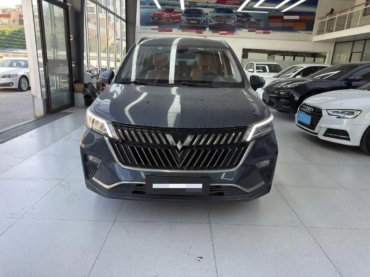 2022 WuLing JiaChen 1.5T 147HP L4 CVT,autocango,china used car exporter,china ev exporter,chinese used car exporter,chinese used ev exporter