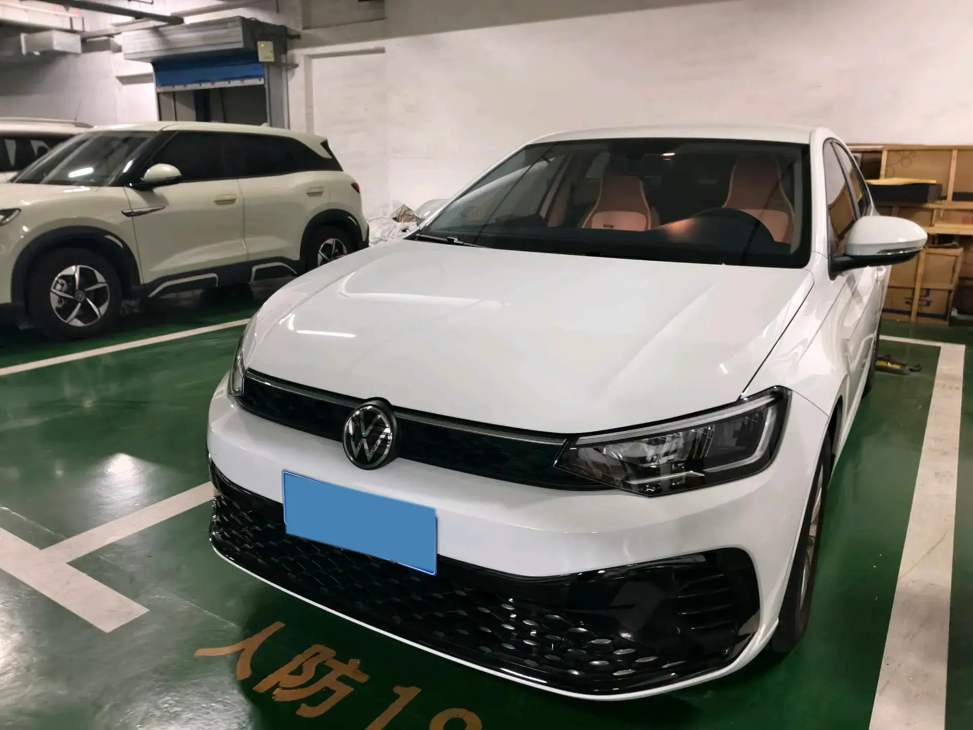 2025 VOLKSWAGEN LAVIDA view 1