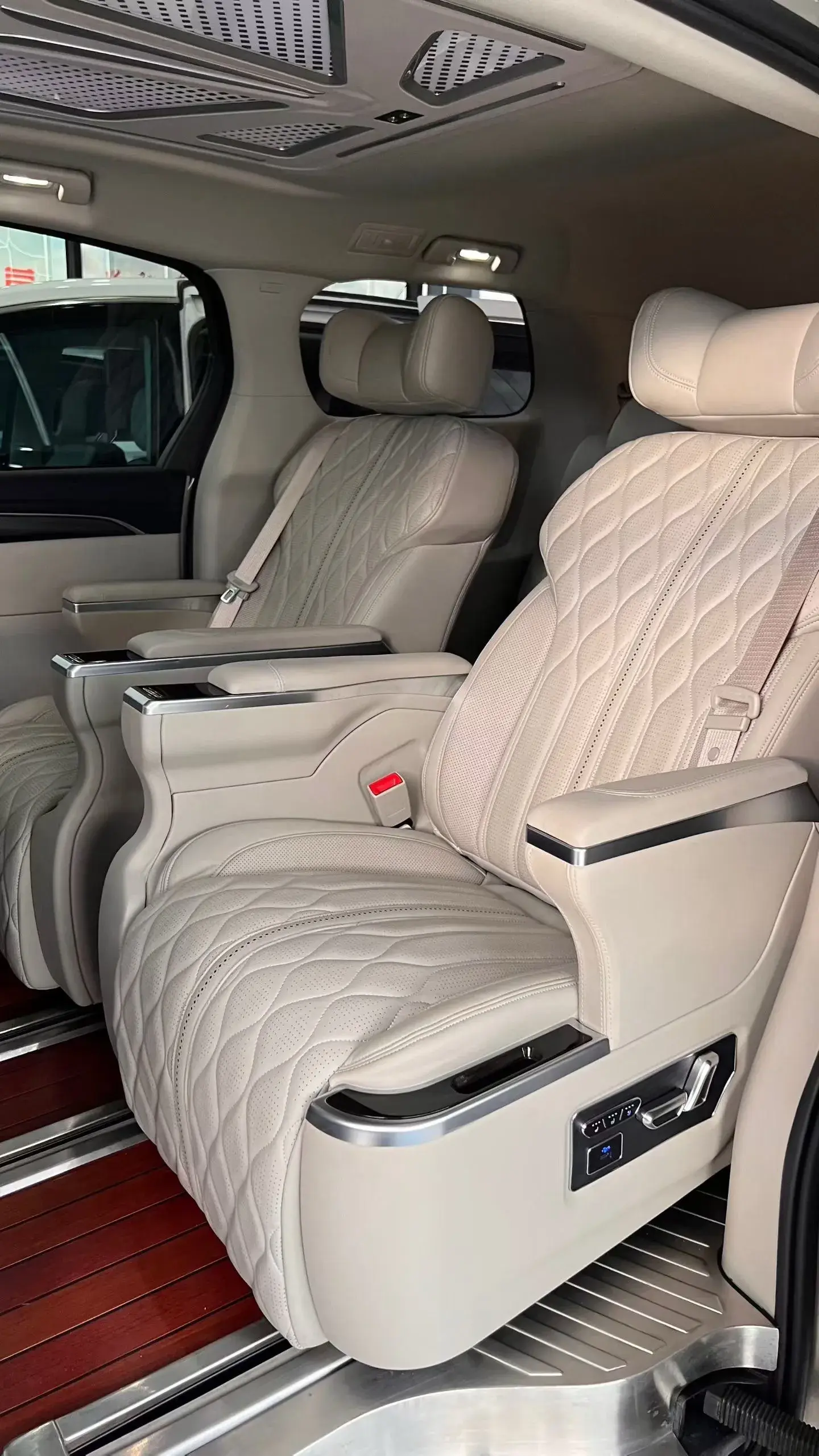 2022 BUICK GL8 thumbnail 4